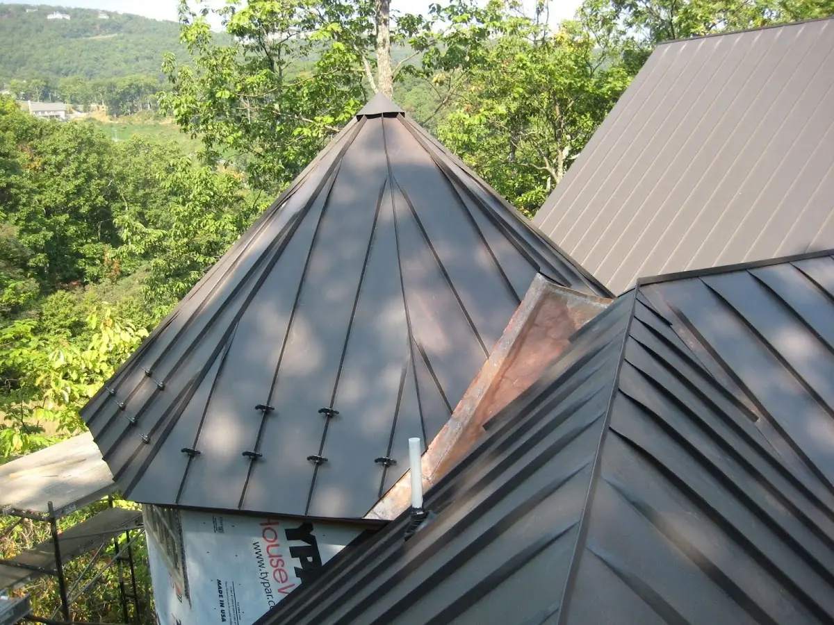 Professional Shingle Replacement & Repair by Craftsman Roofing in Mansion Flats